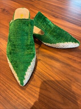 Green Pointed Toe Slip-On Mules with Cream Tip